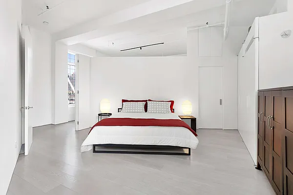 Rented by Compass | media 12