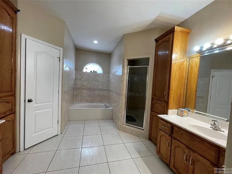 2303 Nappa Valley Dr — Photo 14