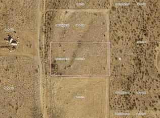 3926 N Adobe Rd, Golden Valley, AZ 86413