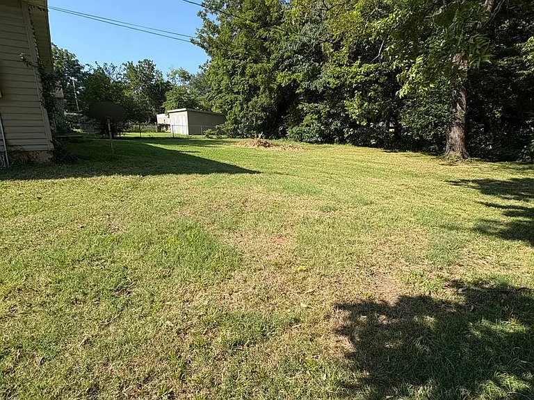 935 N Missouri Ave — Photo 3
