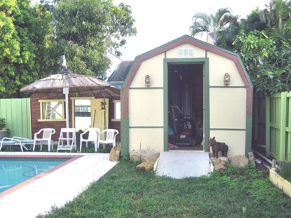 custom shed