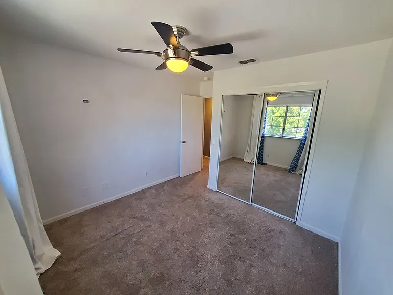 8700 Brittany Park Dr — Photo 7