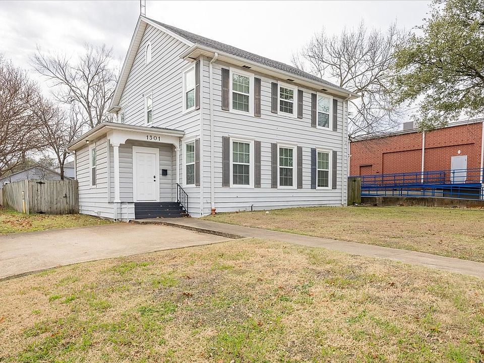 1st image of 1301 W 2nd Ave