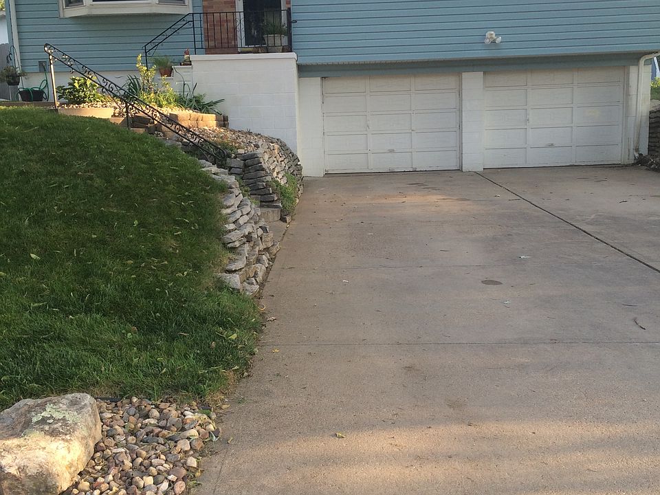 1st image of 229 Michael Dr