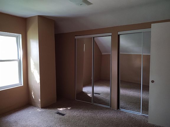 3rd image of 2309 Aldrich Ave N