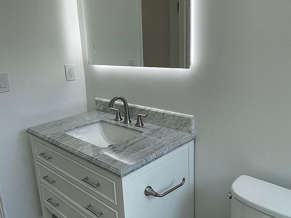 5th image of 1221 Horn Ave #4