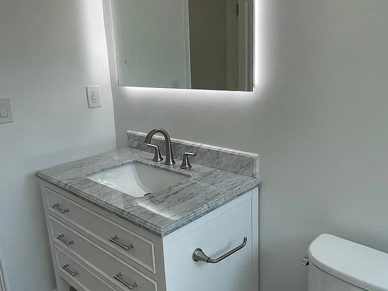 1221 Horn Ave #4 — Photo 5