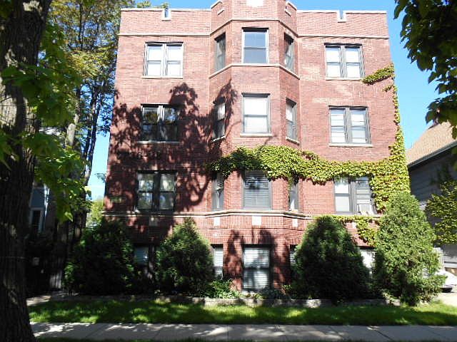 1st image of 6736.5 N Glenwood Ave #2
