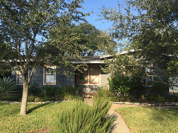 3rd image of 1034 Wilshire Pl