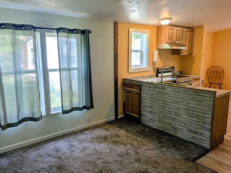 1086 Twin Ponds Rd — Photo 4