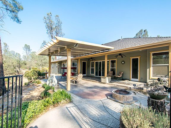 3rd image of 4808 Aloe Vera Dr