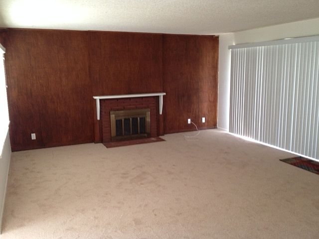 2nd image of 13003 S Manhattan Pl