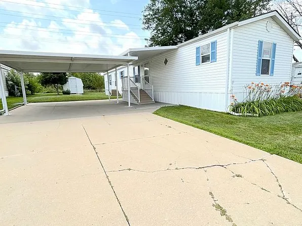 430 Duke St SW, Cedar Rapids, IA 52404