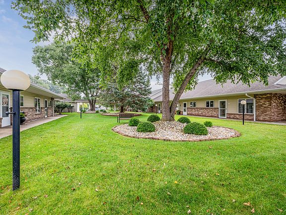 2nd image of 5506 Ivy Dr