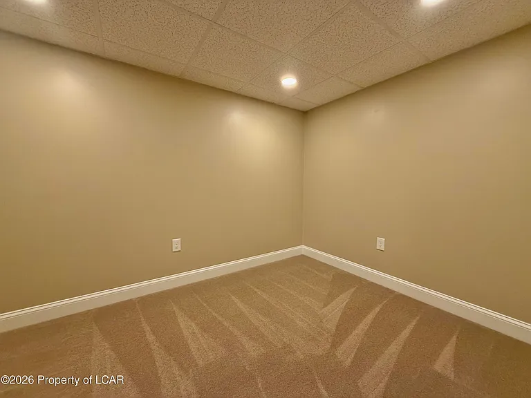 690 Orange Rd — Photo 9
