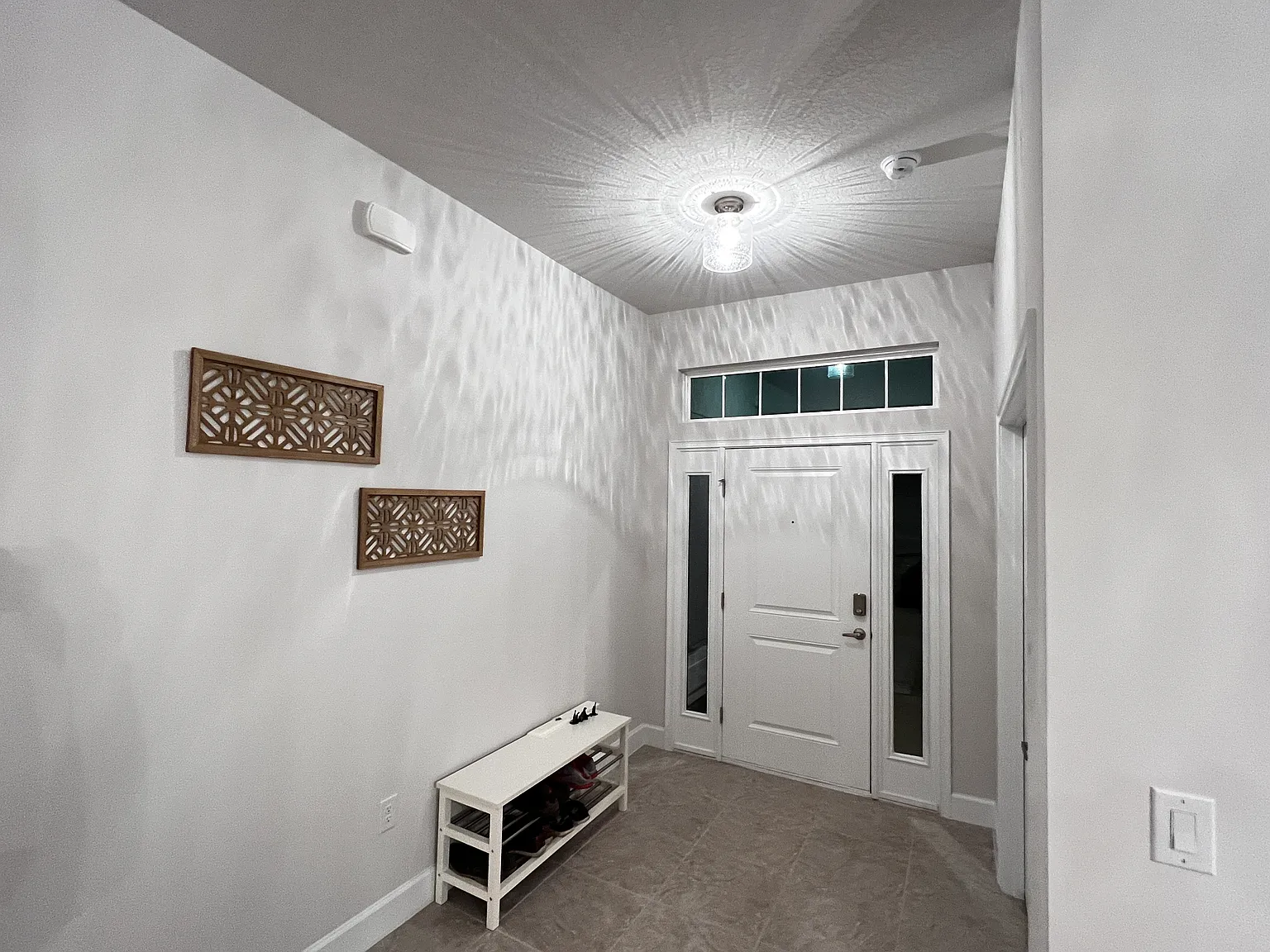 4 bed, 1840 sqft, $2,499 — Photo 2