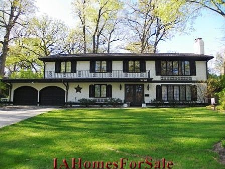 2126 Lincolnshire Dr. S.E.
