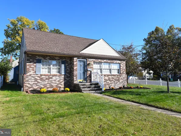 102 Simpson Ave, Runnemede, NJ 08078