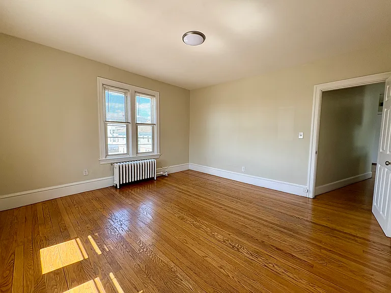 836 Main St #3L — Photo 8