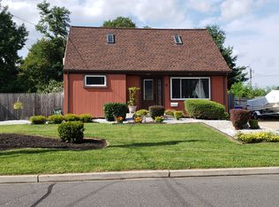 4 Kendall Rd, East Brunswick, NJ 08816