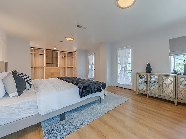 2522 Armacost Ave — Photo 39