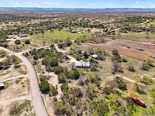 146 Exotic, Bandera, TX 78003