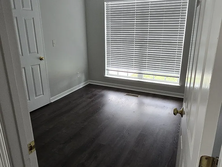 342 Lee And Gordon Mill Rd #FRONT — Photo 14