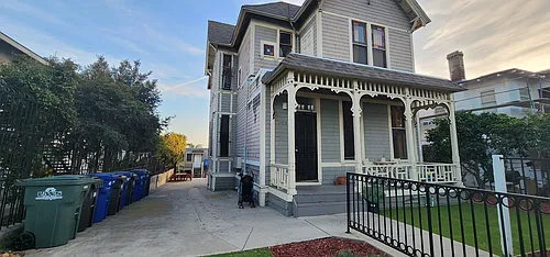 2419 J St #1-4 Photo 1