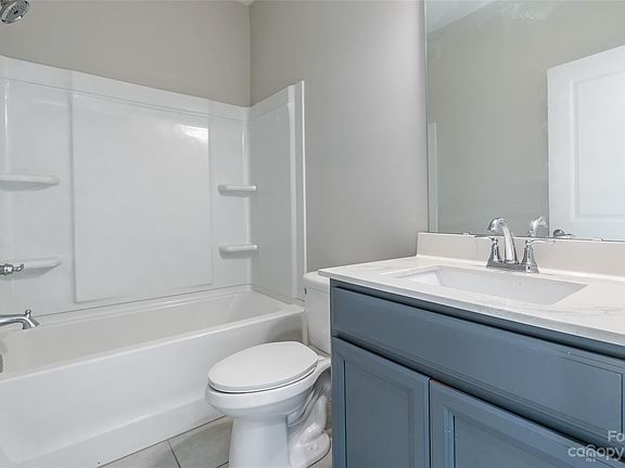 4th image of 9226 Oban Passage Dr