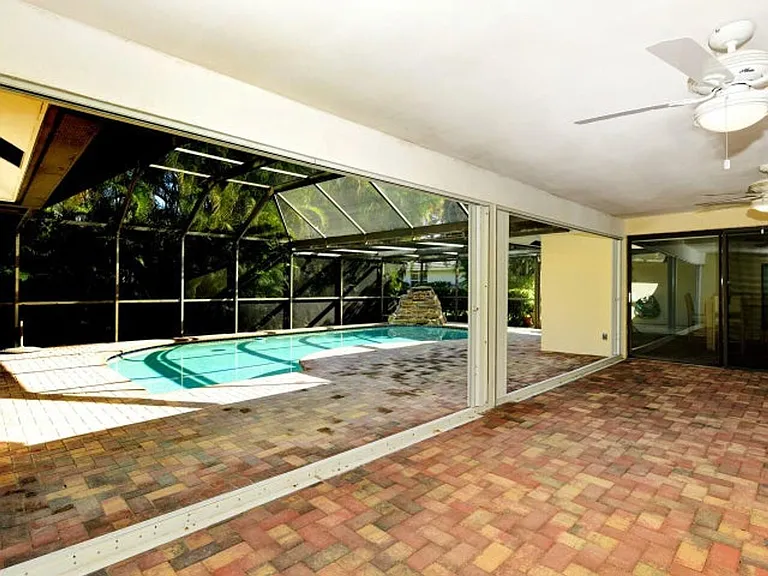 5979 Pinebrook Dr — Photo 15