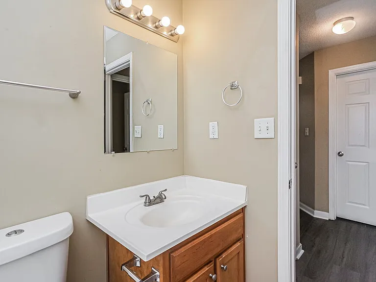 7851 Fallstone Rd — Photo 15