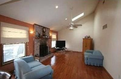 4th image of 729 Fairlane Dr