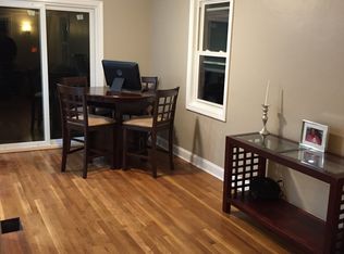 135 Vernon Ave, Middletown, RI 02842