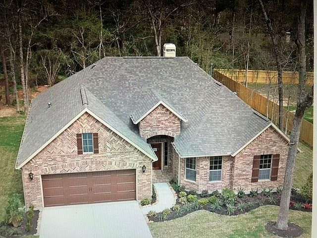 1st image of 822 Weisinger Dr
