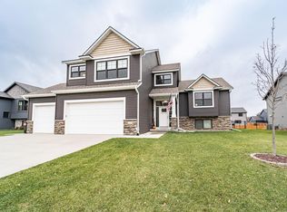 2225 Phoenix Rd SW, Rochester, MN 55902