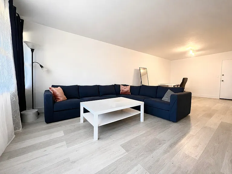 401 Golden Isles Dr #402 — Photo 4