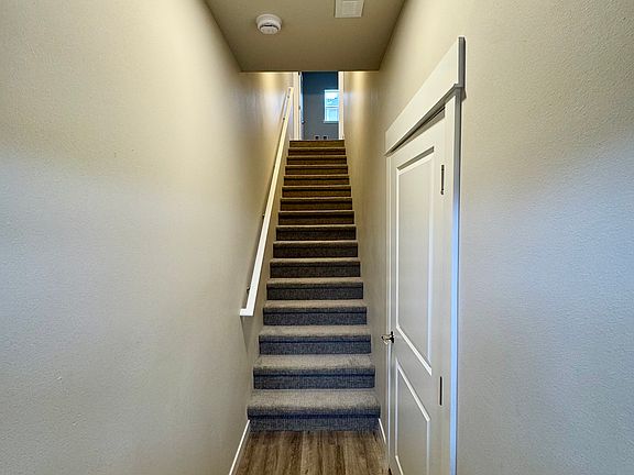 5th image of 2600 Racquet Ln #30