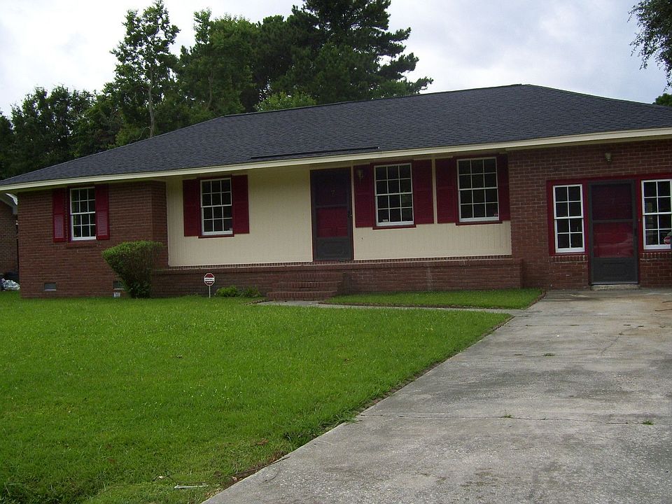 2nd image of 7 Ophir Dr