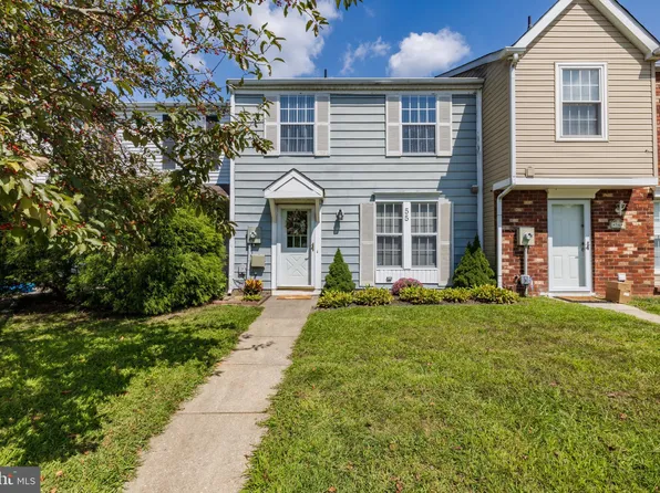 55 Victoria Manor Ct, Sicklerville, NJ 08081