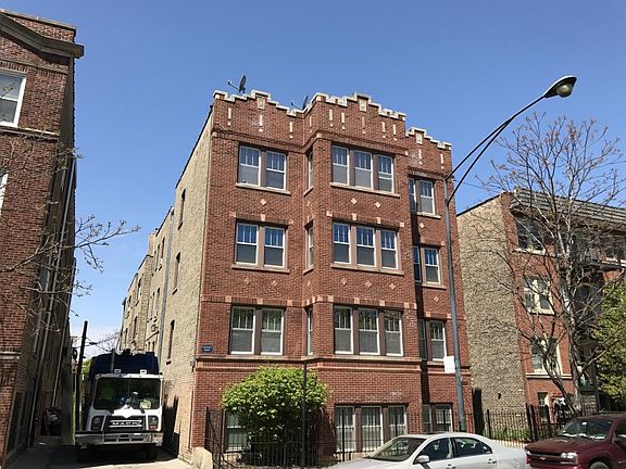 2nd image of 4414 N Ashland Ave #B