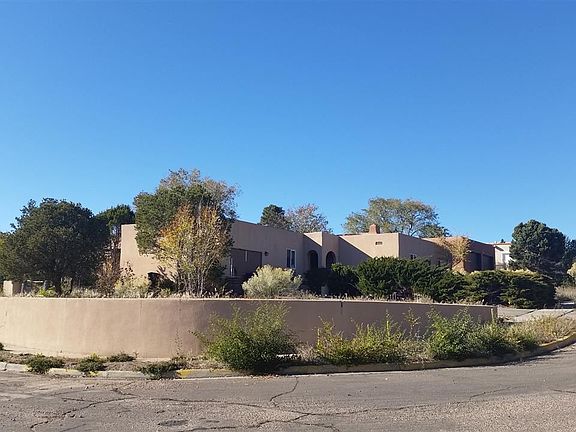 5th image of 118 San Salvador Ln