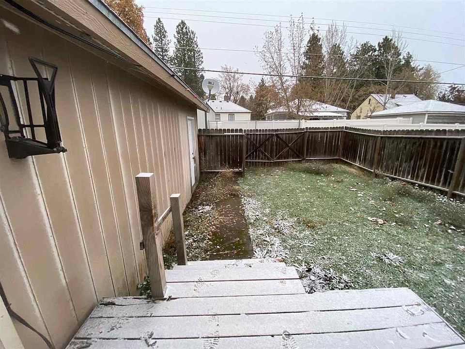 2nd image of 629 E Longfellow Ave