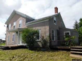 118 Freeds Rd, Howes Cave, NY 12092