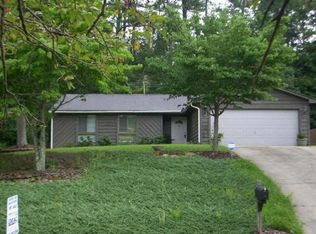 110 Liberty Knls, Roswell, GA 30076