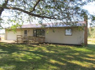 456 S Parham Rd, Bronson, MI 49028