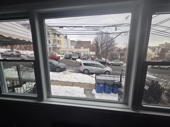 148-150 3rd Ave, Newark, NJ