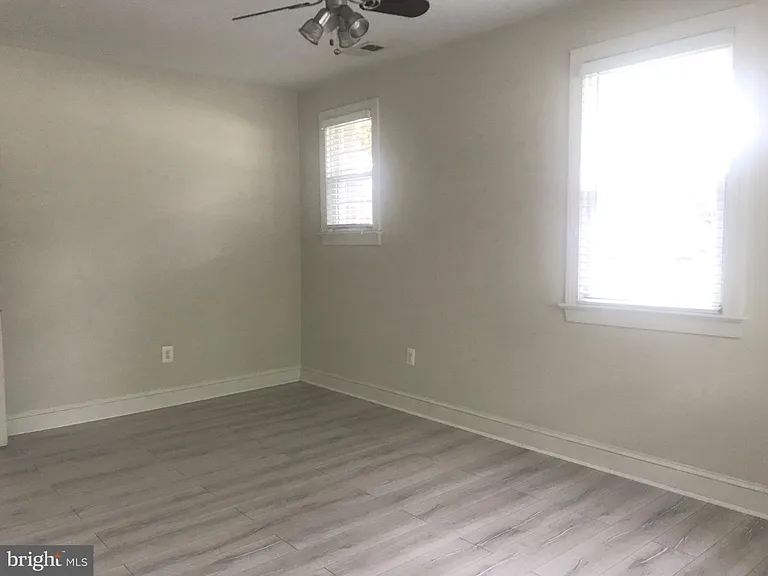 401 Commonwealth Ave #10B — Photo 36