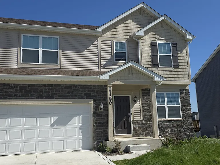 11290 Green Pl — Photo 2