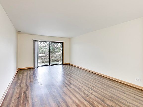 4th image of 3000 Bayside Dr Unit 107
