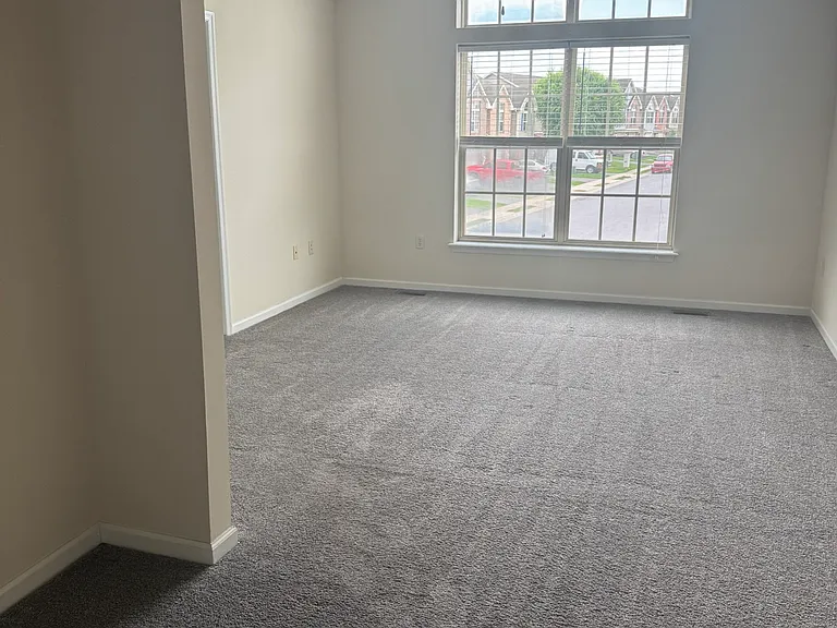 2043 Clinton Ave — Photo 8